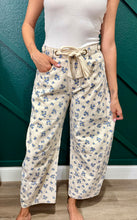 Load image into Gallery viewer, Leah Floral Denim Barrel Jeans
