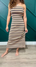 Load image into Gallery viewer, Reece Midi Sweater Dress
